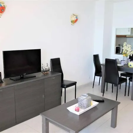 Apartment 14e Mar2 2